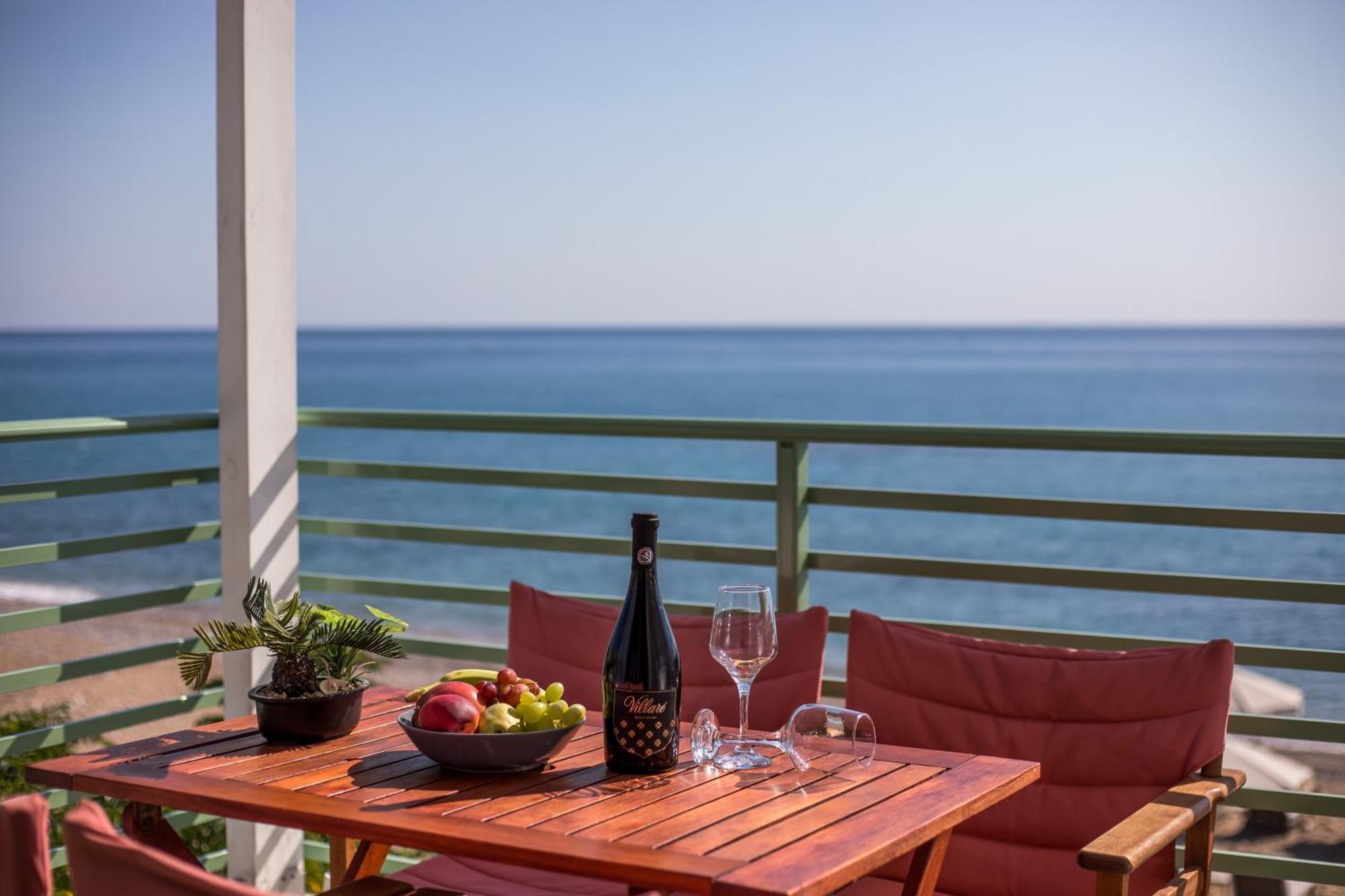 Egli Luxury Apartments Archangelos  Exterior foto